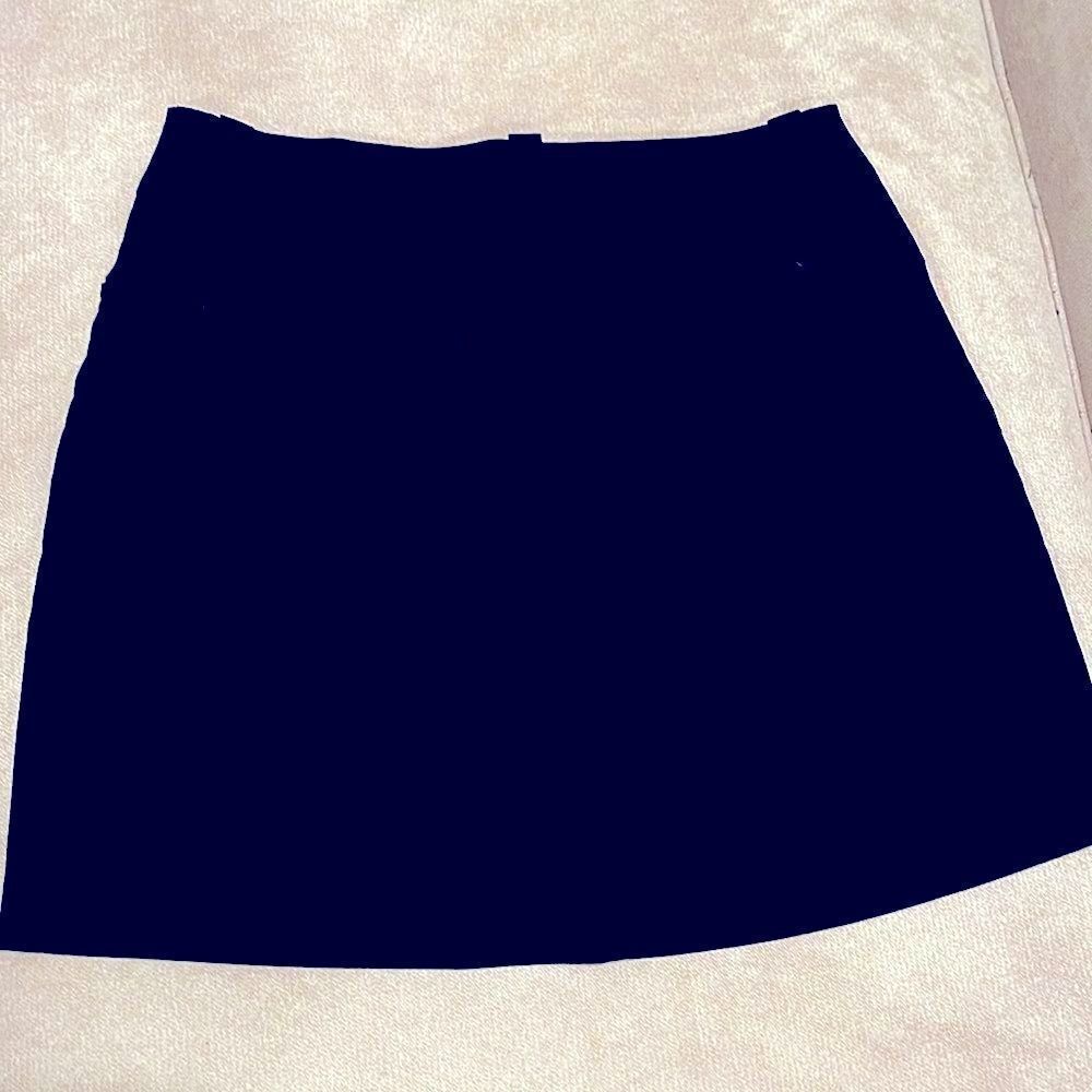 Nike Golf athletic skort in excellent condition - Picture 2 of 5